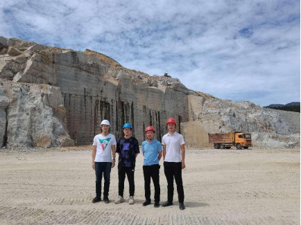 1701831900130233.jpg 1701831918003.jpg