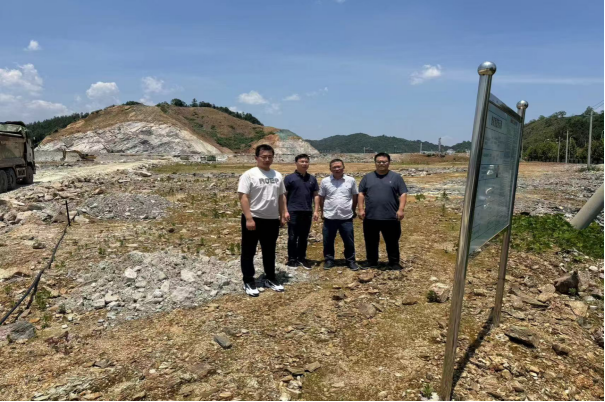 1740018151171048.jpg 1740018120817.jpg